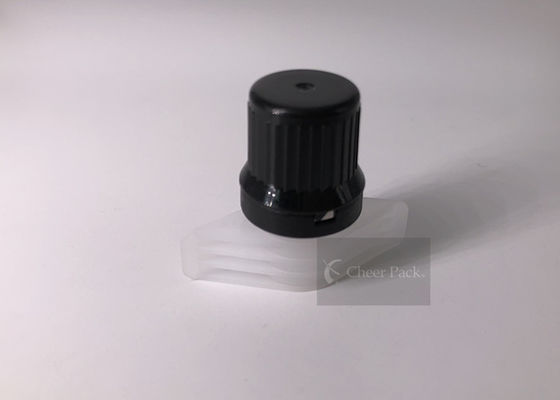 Czapka z wywiniętym polietylenem w kolorze czarnym 9.6mm Do pakowania w standardzie