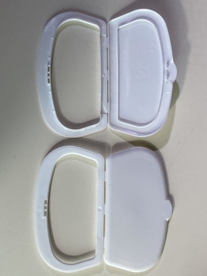 Odpaczalna plastikowa pokrywa do mokrego wycieraczki 108*60 mm