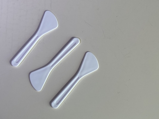 Biały lub niestandardowy 82 mm szpatula PP do kremu kosmetycznego