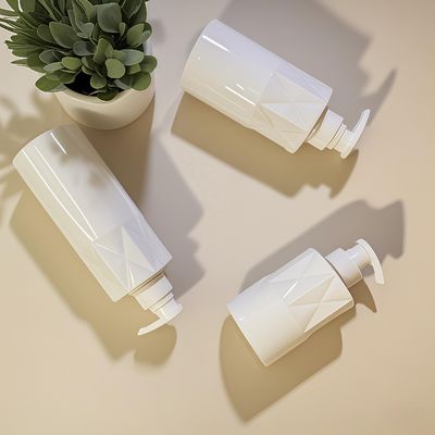 Szklista butelka kosmetyczna PET z pompą prasową i logo na zamówienie 5000 sztuk MOQ 15-35 dni dostawy