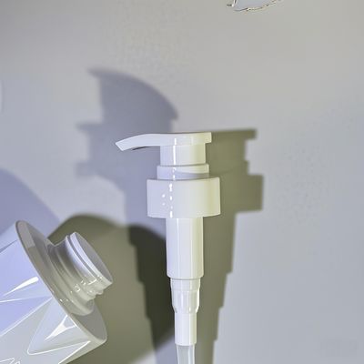 Szklista butelka kosmetyczna PET z pompą prasową i logo na zamówienie 5000 sztuk MOQ 15-35 dni dostawy