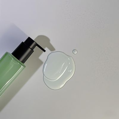 Kwadratowa butelka z tworzywa PET z pompką do kosmetyków i higieny osobistej, uszczelniana, w niestandardowych kolorach