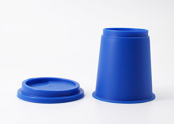 Małe plastikowe pojemniki o wysokości 45,5 mm do opakowania proszku w proszku